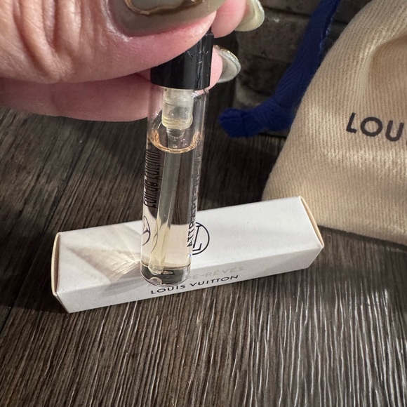 Louis Vuitton Attrape- Reeves Eau de Parfum vials. - Picture 4 of 8